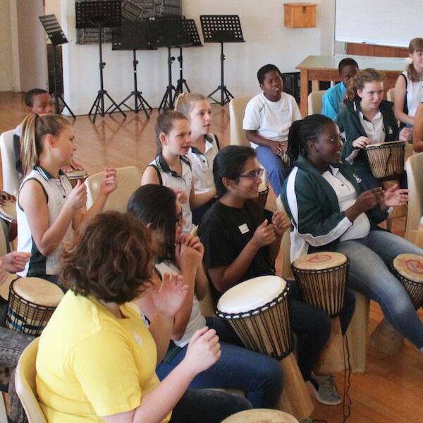 Learners from Durban Girls’ College and Kearsney Primary, a MRP Foundation School from rural KwaDukuza, spent a day delving into different arts and culture activities whilst bridging the social divide.